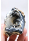Merlinite 树枝状蛋白石晶洞 —— 内部中空的结核，伴有葡萄状玉髓与立体黑色树枝状纹理，重 67 克