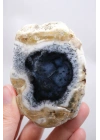 شريحة من حجر الأوبال الشجري (Dendritic Opal) بلون أزرق داكن وأبيض - ميرلينيت (Merlinite) مع شوائب سوداء، الوزن 203 غرامات.