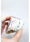 Tranche dopale commune bleu lavande fumée avec un œil orbiculaire blanc, 264g