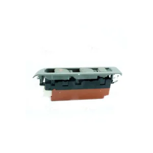 Isuzu Şampiyon Npr66 Cam Açma Düğmesi Anahtarı 24volt