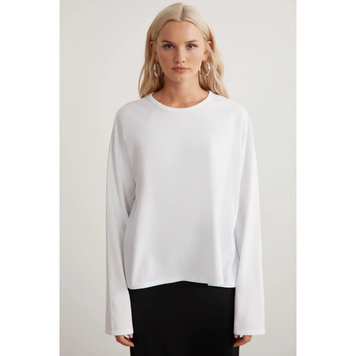 Basıl Kadın %100 Pamuk Bisiklet Yaka Oversize Fit Uzun Kollu Beyaz T-shirt