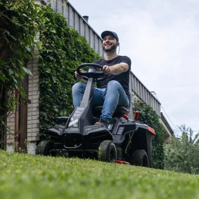 Scheppach MR230-61 Çim Biçme Traktörü