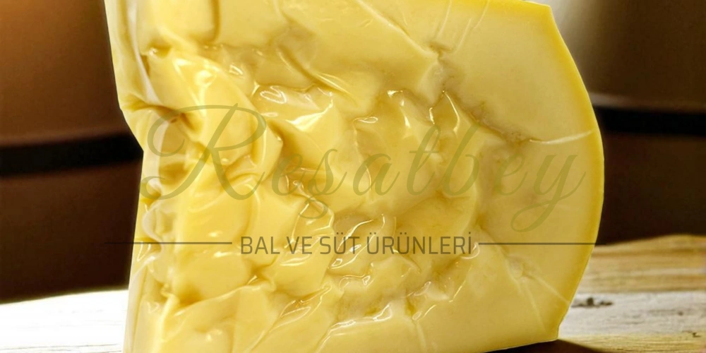 Gerçek Kars Gravyeri ile Taklitleri Nasıl Ayırt Edilir ve Gravyerdeki Deliklerin Gizemi Nedir?