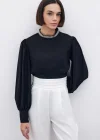 Yaka Aksesuarlı Bluz - SİYAH