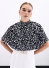 Kısa Kol Desenli Bluz - Siyah