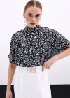 Kısa Kol Desenli Bluz - Siyah