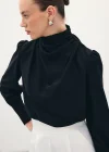 Drape Detaylı Bluz - Siyah