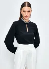 Yaka Aksesuarlı Bluz - SİYAH