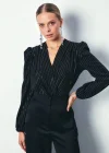 Parlak Çizgili Bodysuit Bluz - SİYAH