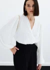Aksesuar Detaylı Bodysuit Bluz - Ekru
