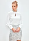 Yaka Aksesuarlı Bluz - Ekru