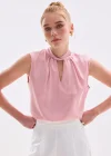 Yaka Detaylı Saten Bluz - Pembe