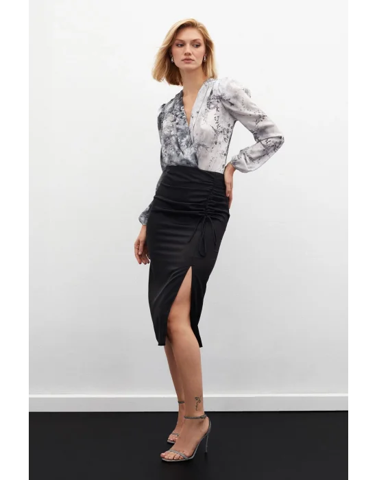 Büzgü Detaylı Saten Etek - Siyah