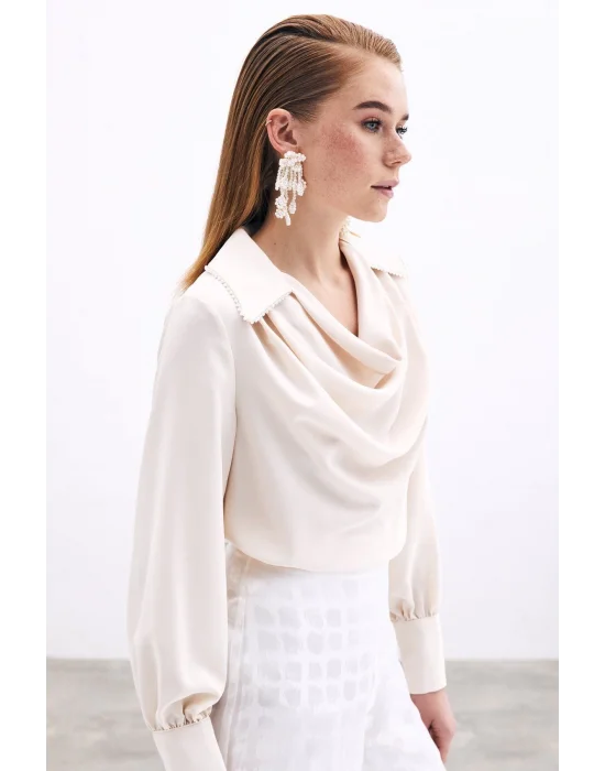 Degaje Yaka Incili Salaş Bluz - Bej