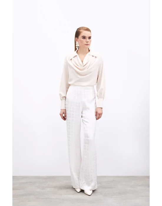 Degaje Yaka Incili Salaş Bluz - Bej