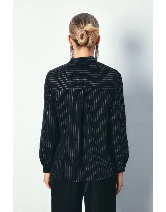 Kruvaze Parlak Çizgili Bluz - SİYAH