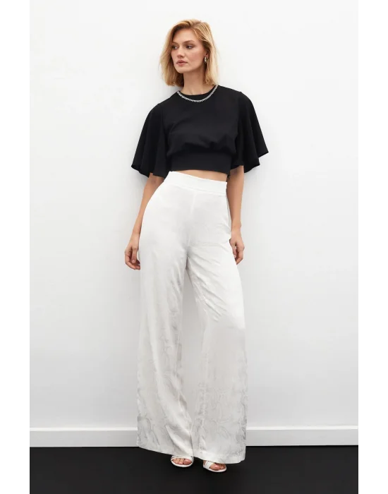 Kolyeli Kısa Kol Bluz - SİYAH