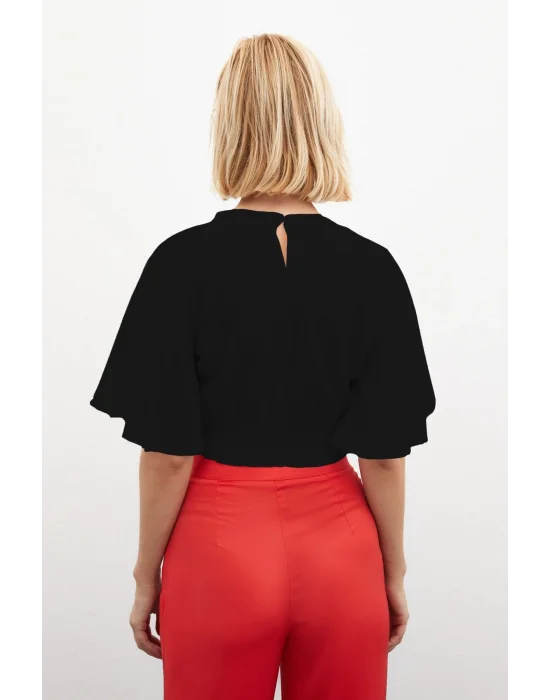 Kolyeli Kısa Kol Bluz - SİYAH
