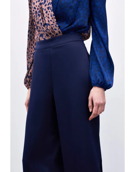 Yırtmaç Detaylı Saten Pantolon - Lacivert
