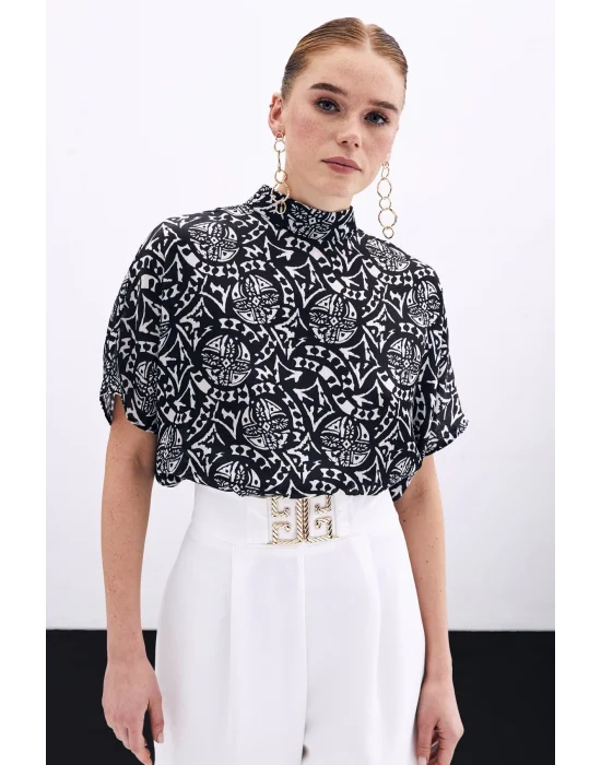 Kısa Kol Desenli Bluz - Siyah