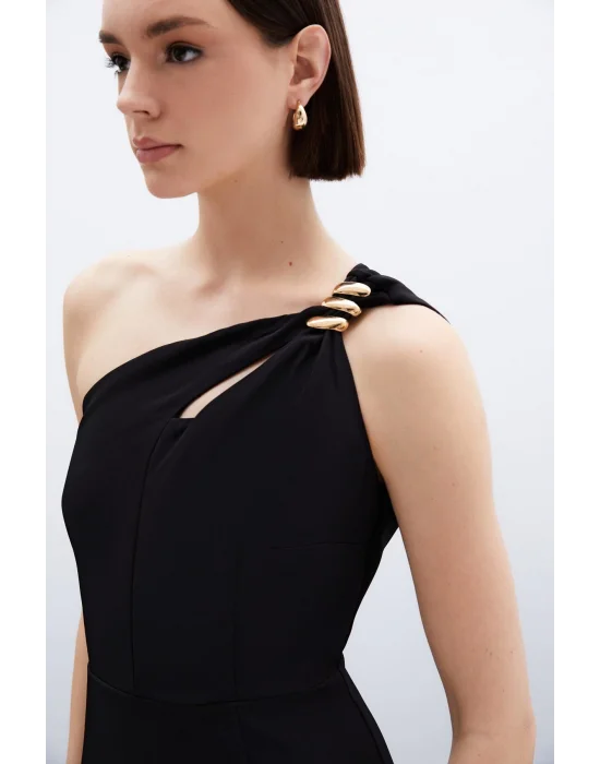 Aksesuar Detaylı Elbise - Siyah