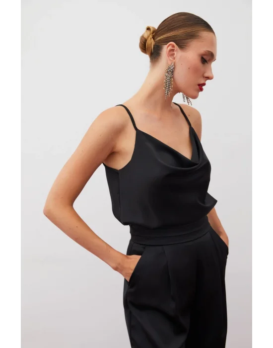 Degaje Yaka Saten Bluz - Siyah