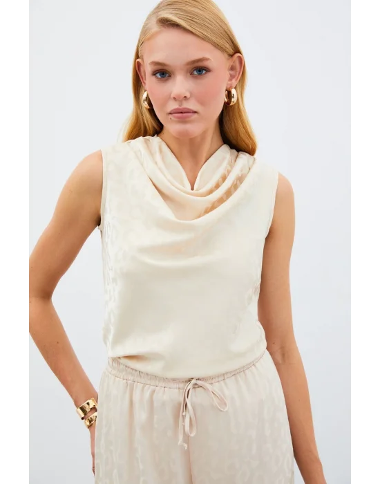 Degaje Yaka Kolsuz Bluz - TAŞ