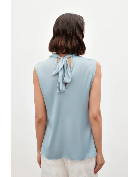 Yaka Detaylı Saten Bluz - BEBE MAVİ