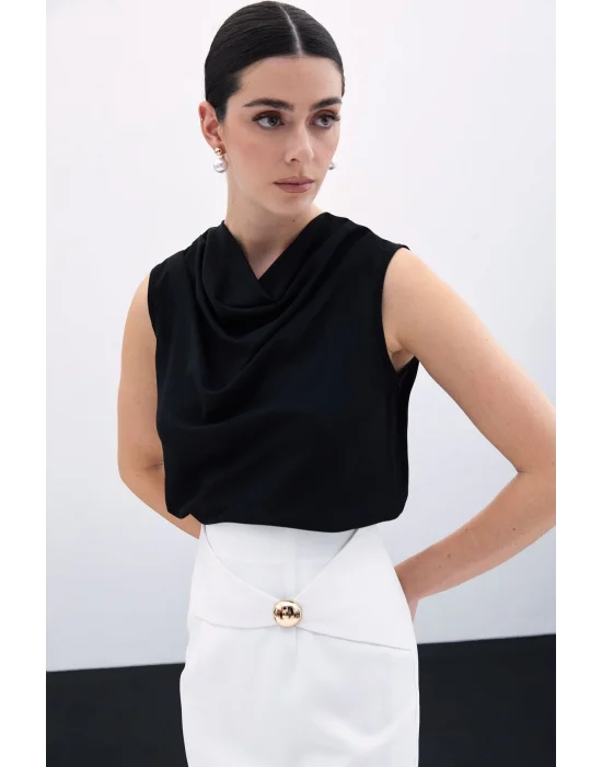 Degaje Yaka Kolsuz Bluz - Siyah