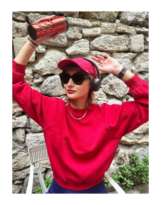 Kırmızı Sweatshirt