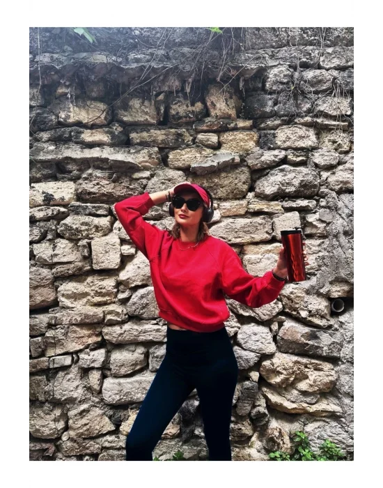 Kırmızı Sweatshirt