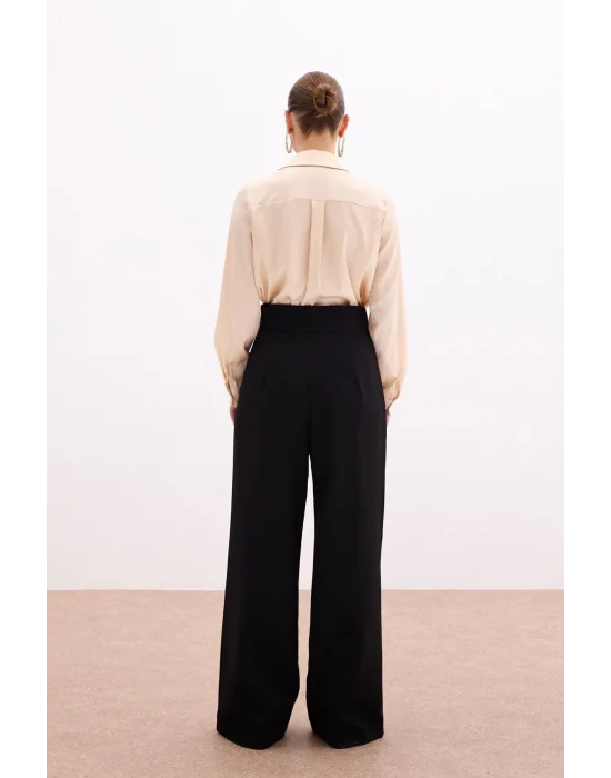 Bel Aksesuarlı Bol Paça Pantolon - SİYAH