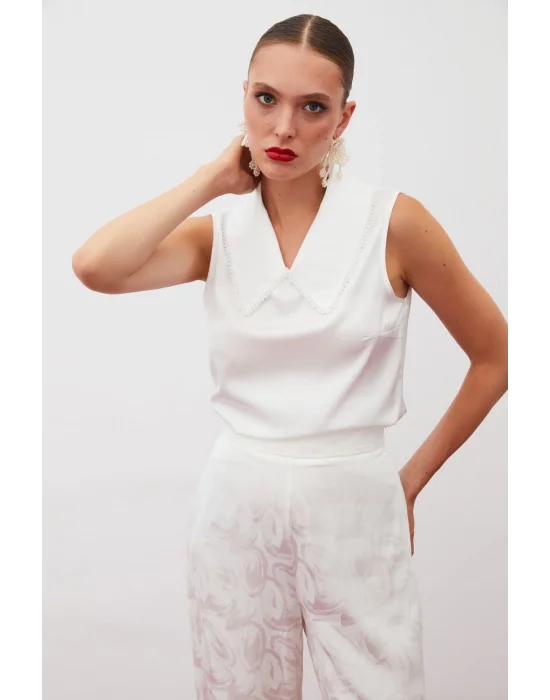 İnci Yakalı Kolsuz Bluz - EKRU