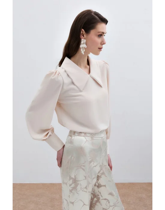 İnci Yakalı Bluz - Bej