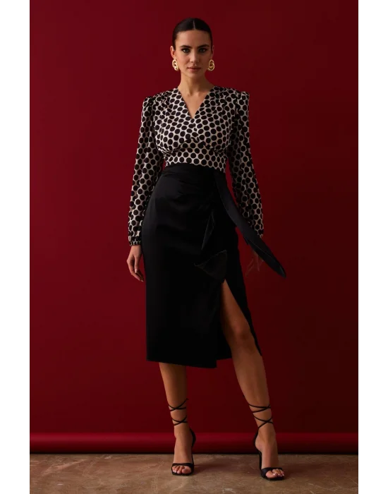 Yırtmaçlı Saten Etek - Siyah