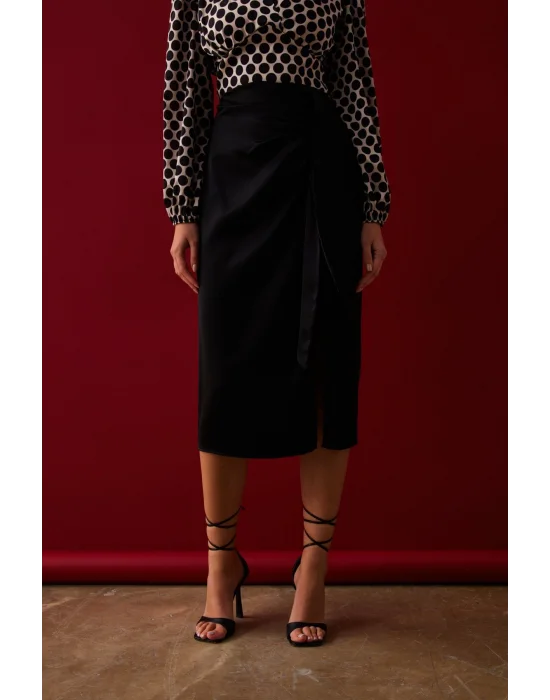 Yırtmaçlı Saten Etek - Siyah