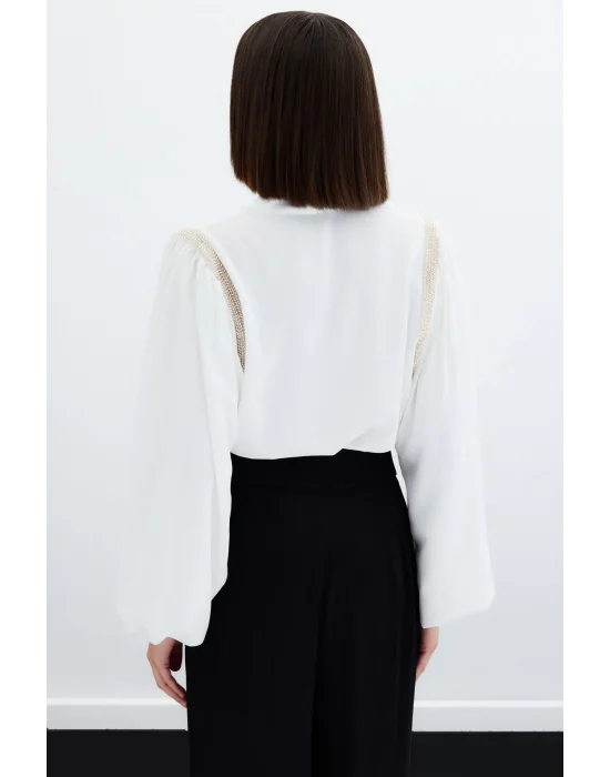Aksesuar Detaylı Bodysuit Bluz - Ekru