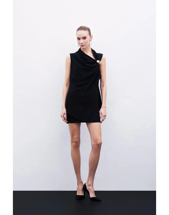 Tek Omuz Aksesuarlı Bluz - Siyah