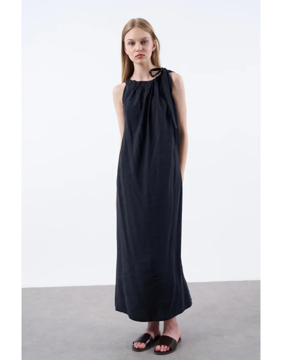 Omuzdan Bağlamalı Elbise