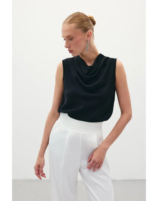Degaje Yaka Saten Bluz - Siyah