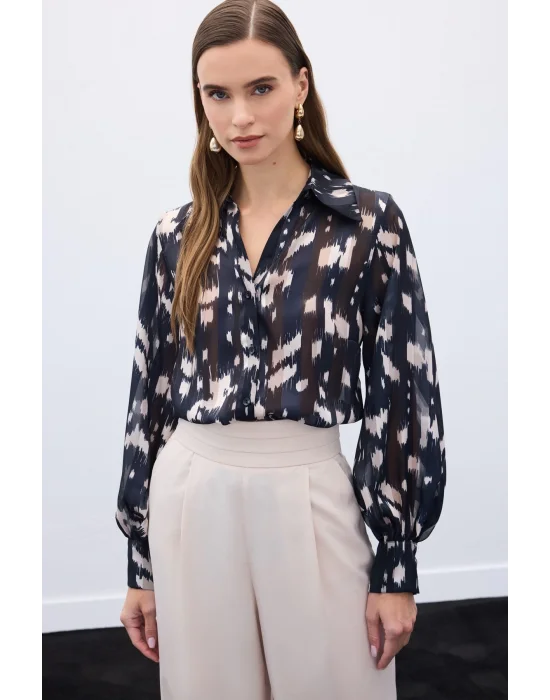 Geniş Manşetli Desenli Gömlek - Siyah