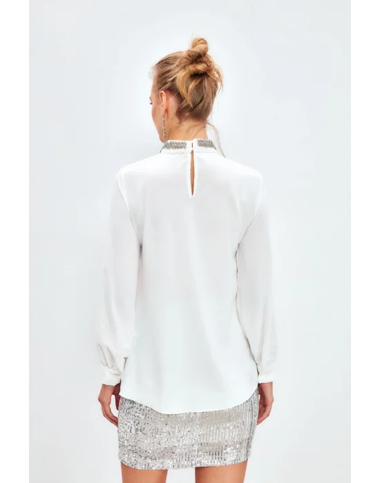 Yaka Aksesuarlı Bluz - Ekru
