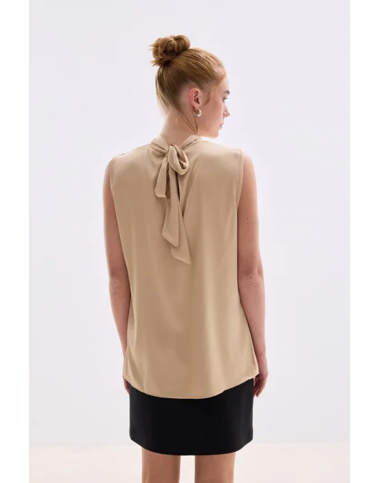 Yaka Detaylı Saten Bluz - Camel