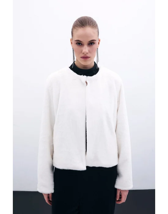 Yakasız Peluş Ceket