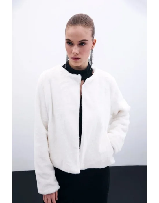 Yakasız Peluş Ceket