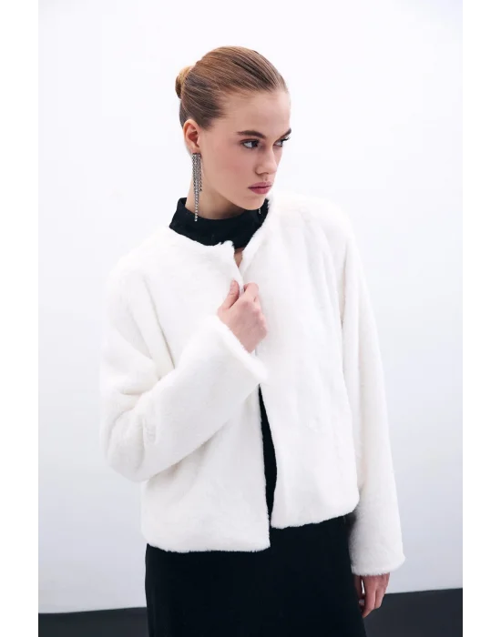 Yakasız Peluş Ceket