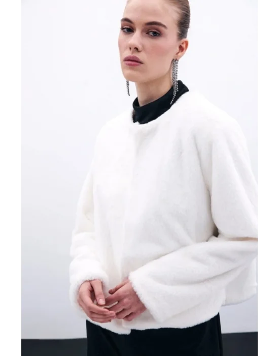 Yakasız Peluş Ceket