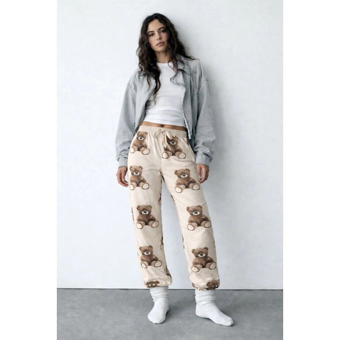 İpeksi Dokulu Süet Pijama Altı Krem Ayıcık Desenli