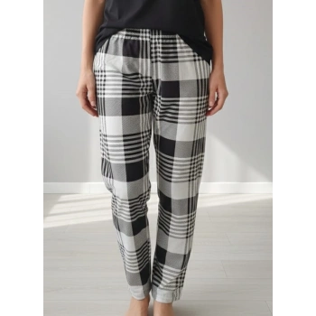 İpeksi Dokulu Süet Pijama Altı Krem Rengi Üzeri Kahverengi Ekoseli