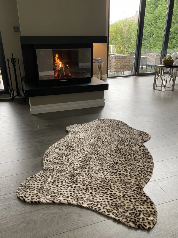 Leopar Desenli Post Peluş Yumuşak Dokulu İnce Antialerjik Kahve